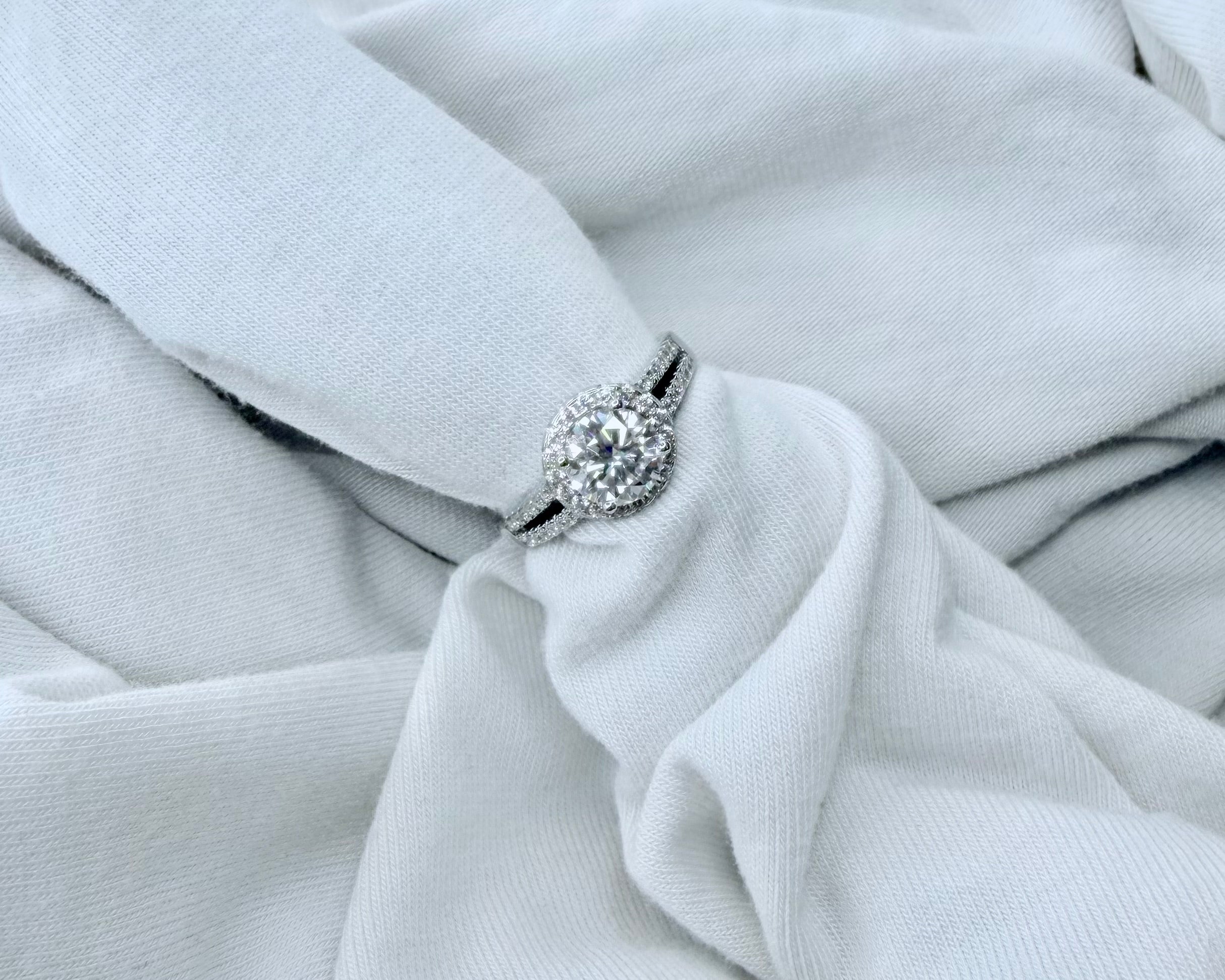 Aurielle Women's Ring